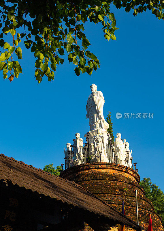 河田省的佛塔(Lo Gach Pagoda)